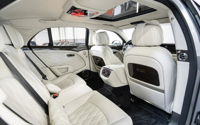 Bentley Mulsanne cena 1750000 przebieg: 470, rok produkcji 2020 z Jedlicze małe 781